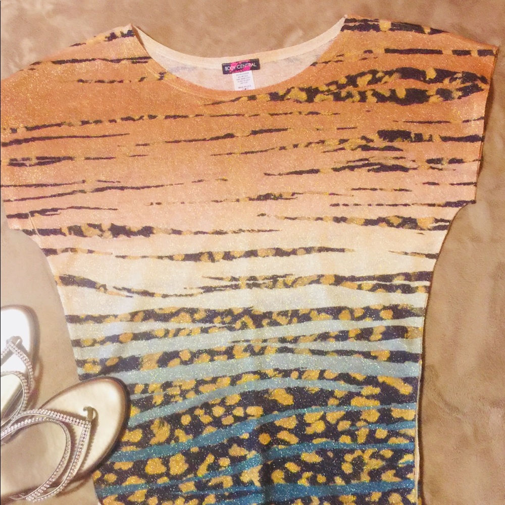 Beautiful light weight top perfect for warmer days